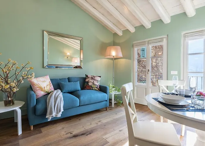 Isola Bella Via Stretta *